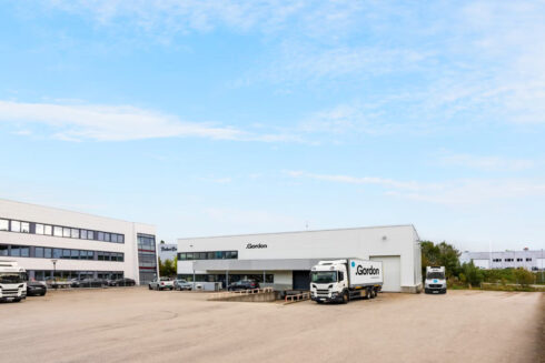 Gordons nya terminal i Espehaugen i norska Bergen, som öppnar den 1 maj och som ska stärka kapaciteten för temperaturkontrollerade last-mile leveranser på Västlandet. Foto: Gordon