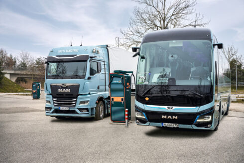 Arenaprkeringar erbjuder ofta tillräckligt med plats för laddning av tunga fordon. Foto: MAN Truck & Bus.