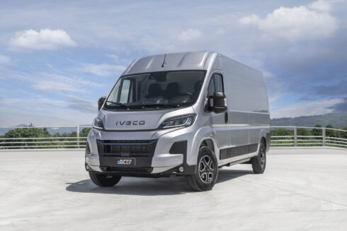 eSuperJolly är utvecklad för professionell användning i nordisk stadsmiljö och erbjuds i två viktversioner: 3,5 ton och 4,25 ton. Foto: IVECO