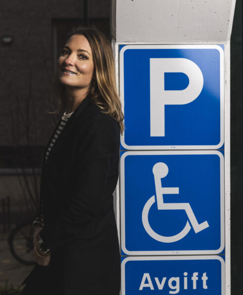   Sandra Strand, chef kommunikation mobilitet & kundsupport på parkeringsbolaget Dukaten i Linköping. Foto: David Einar.