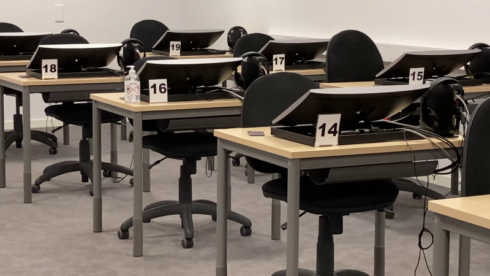  Från och med den 19 augusti 2026 får den som klarat kunskapsprovet ett år på sig att klara körprovet. För den som klarat kunskapsprovet före den 19 augusti gäller fortfarande fyra månader. Foto: Förarprov/Trafikverket.