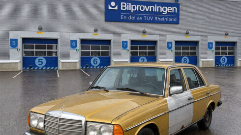 Bilprovningen frågar om detta är blivande infrastrukturministerns  tjänstebil. Foto: Bilprovningen.